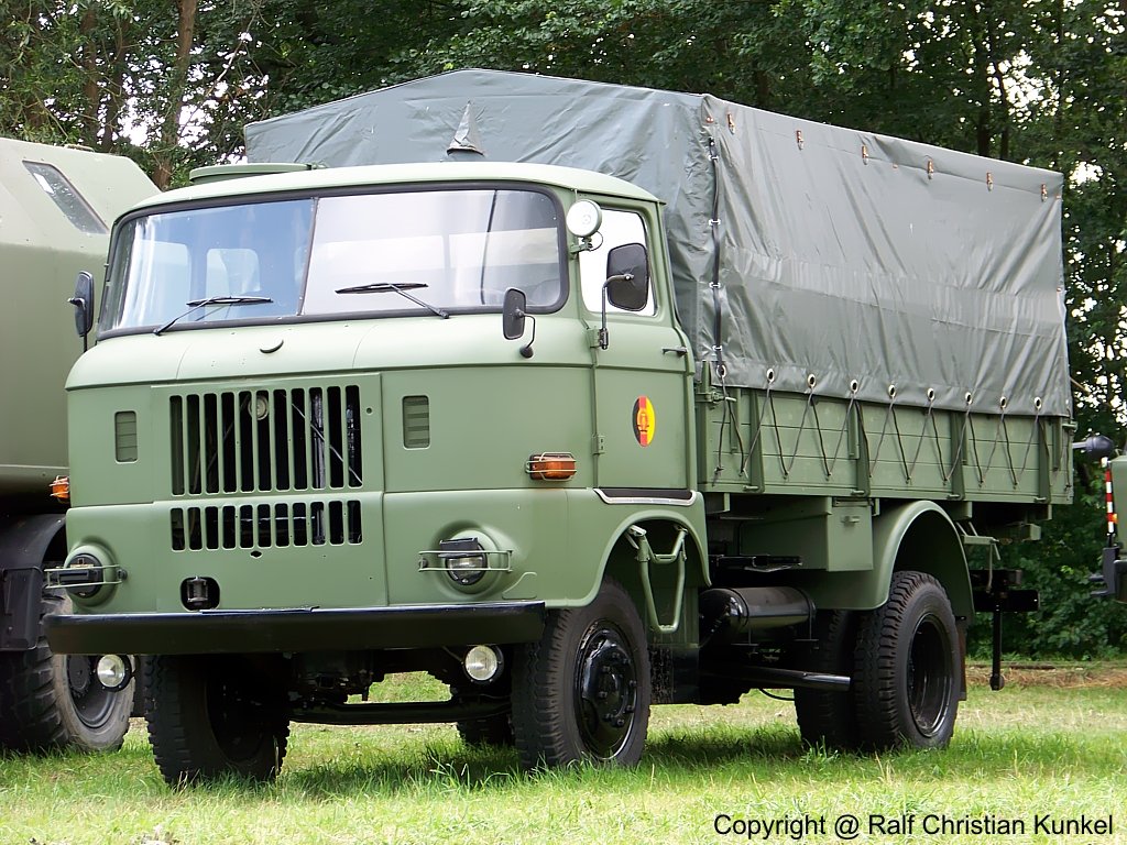 IFA W 50 L/A - Pritschenfahrzeug, Materialtransport, Zugfahrzeug, NVA - fotografiert zum Museumsfest 2009 am Blaulichtmuseum Beuster am 25.07.2009 - Copyright @ Ralf Christian Kunkel 