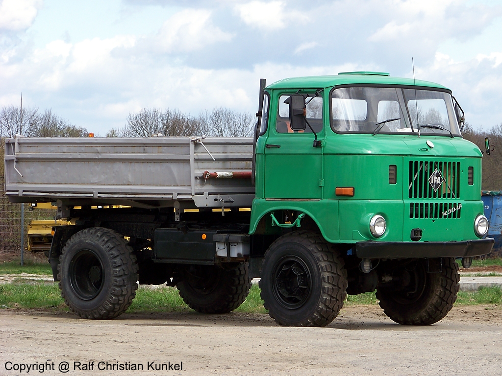 IFA W 50 LA Kipper - fotografiert im Land Brandenburg am 09.04.2010 - Copyright @ Ralf Christian Kunkel 