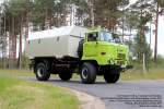 IFA L 60 1218 4x4 LAK II, Kofferfahrzeug, leicht absetzbarer Koffer, Fahrerhaus hellgr�n - Hersteller IFA L60: VEB IFA-Automobilwerk Ludwigsfelde, DDR - fotografiert zum Event Laster & Leute dem 3.