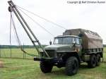 Ural 375 D KO - Planenkoffer, Werkstattfahrzeug, Aufbau aus dem VEB Karossereiwerk Aschersleben, hier zusehen mit Anbaukran, Tragf�higkeit des demontierbaren Kranes 1,5 t, Allrad, Otto-Motor, NVA -
